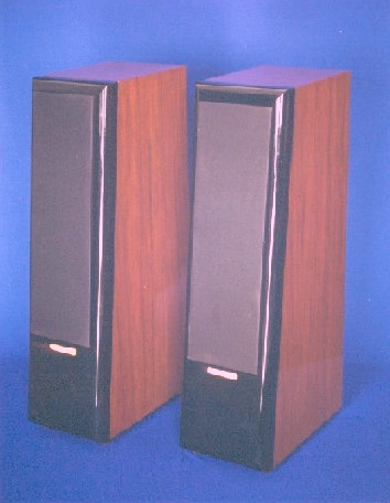 Picture of two EA-140 high performance loudspeakers (audiophile series) on blue background.  (C) 1999 Euro Acoustics Oy Ltd.